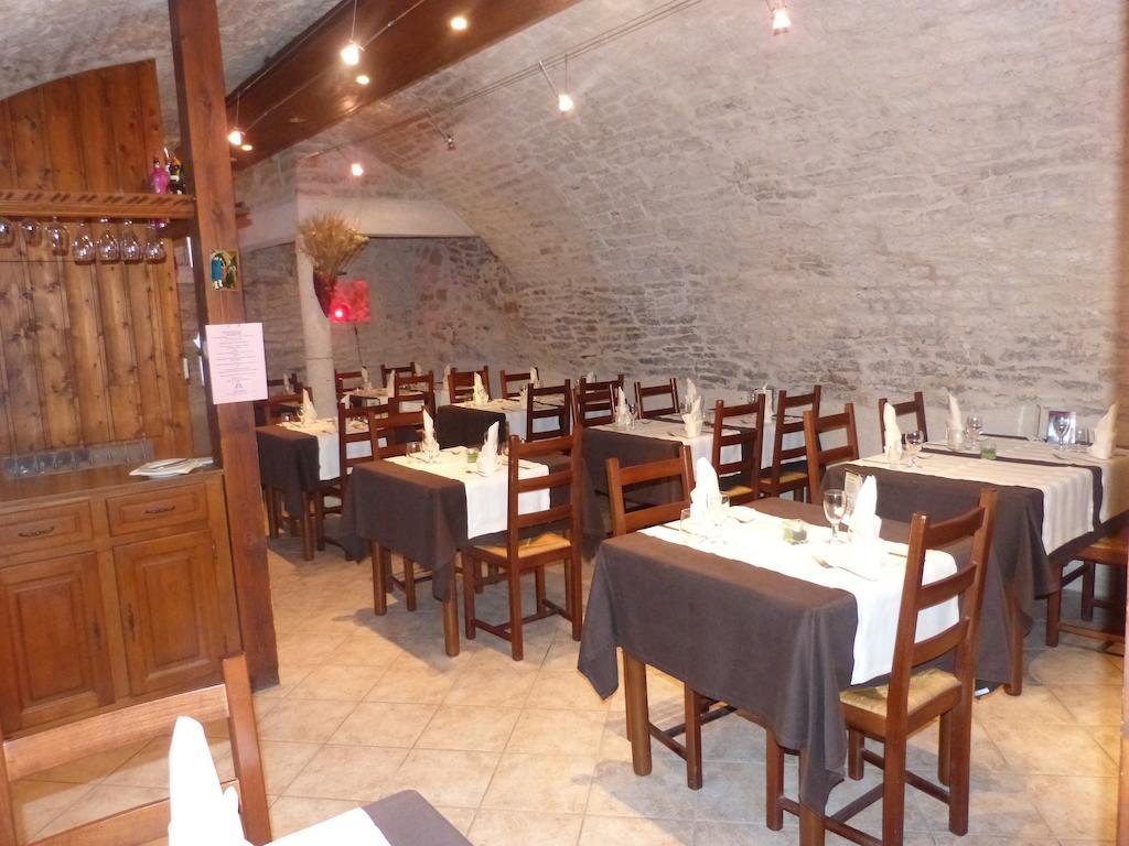 Hotel Du Donjon Champlitte-et-le-Prélot Exteriér fotografie