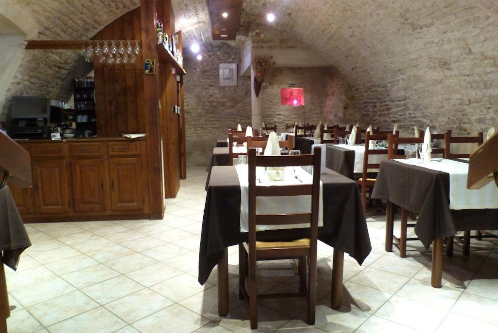 Hotel Du Donjon Champlitte-et-le-Prélot Exteriér fotografie